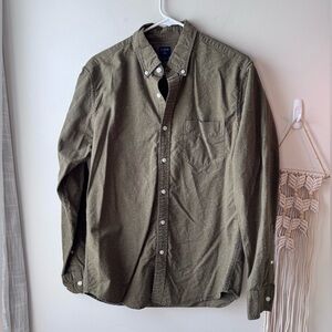 EUC Men’s J. Crew Olive Heather Button Up Shirt M
